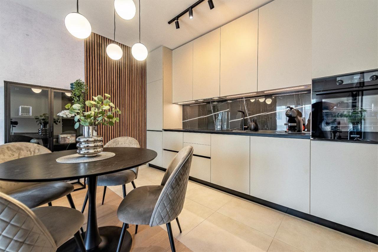 City Lux Apartment 2 - With Garage And Balcony زادار المظهر الخارجي الصورة